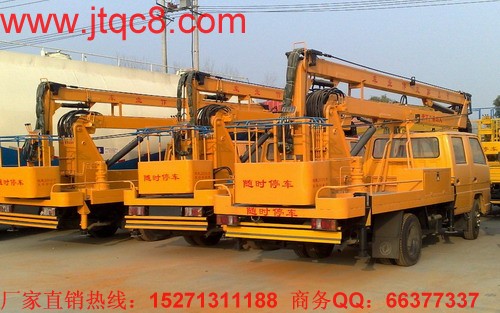 從下表可以看到,2015年全年,升降車(chē)市場(chǎng)銷(xiāo)售各類(lèi)車(chē)輛54.68萬(wàn)輛,終未邁過(guò)55萬(wàn)輛的大關(guān)。在這種環(huán)境下,各家企業(yè)也是苦樂(lè)不均。第一高空作業(yè)車(chē)分析認(rèn)為,在國(guó)內(nèi)升降車(chē)市場(chǎng)邁入理性消費(fèi)的新常態(tài)階段,主流品牌的競(jìng)爭(zhēng)力優(yōu)勢(shì)進(jìn)一步凸現(xiàn)出來(lái)