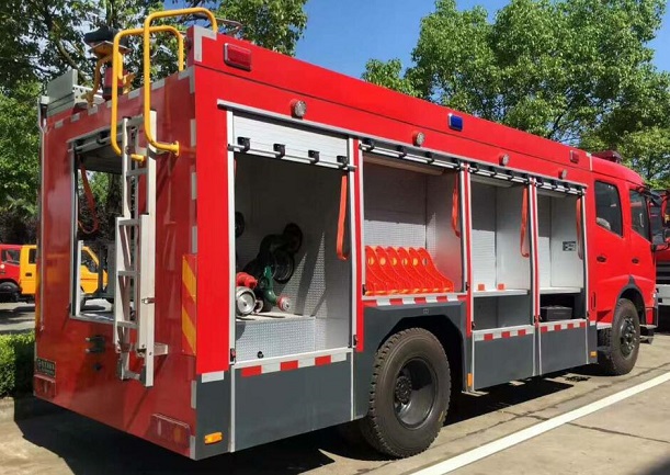 東風(fēng)天錦水罐消防車(chē)(6-7T)|JDF5154GXFSG60型水罐消防車(chē)|東風(fēng)大力神水罐消防車(chē)|東風(fēng)天龍水罐消防車(chē)