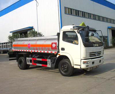 東風多利卡流動加油車(油罐車)