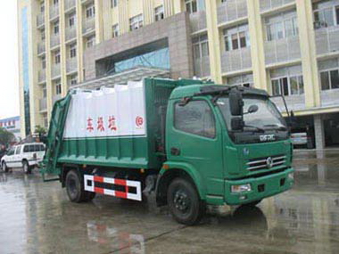 東風康霸壓縮式垃圾車