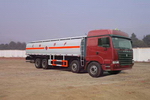 斯太爾前四后八化工液體運(yùn)輸車(chē)