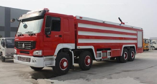 重汽豪沃25噸水罐消防車（國五）